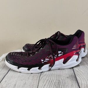 Hoka One One Vanquish 3 running shoes